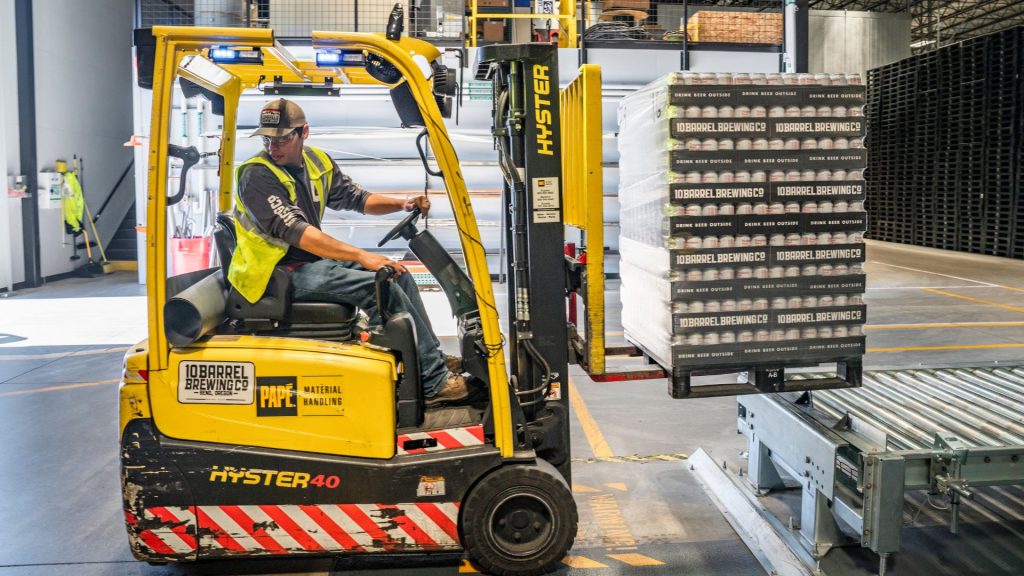 Bagian-bagian mesin forklift